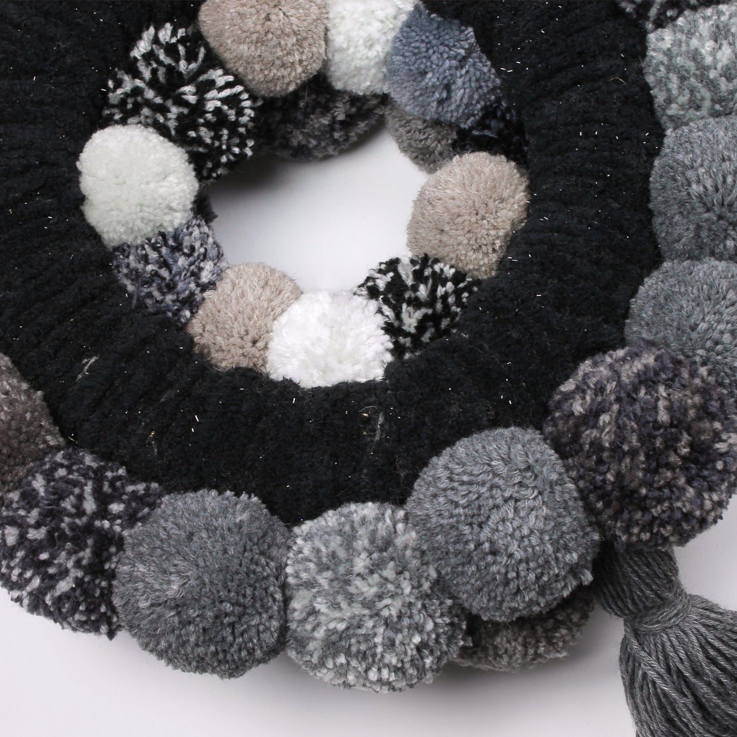 Pom-Pom Wreath with Tassel – Handmade Decorative Wreath in Black, Gray, and Anthracite