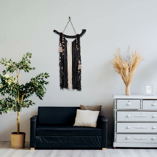 Colgante de pared llamativo: flecos y cuentas de madera